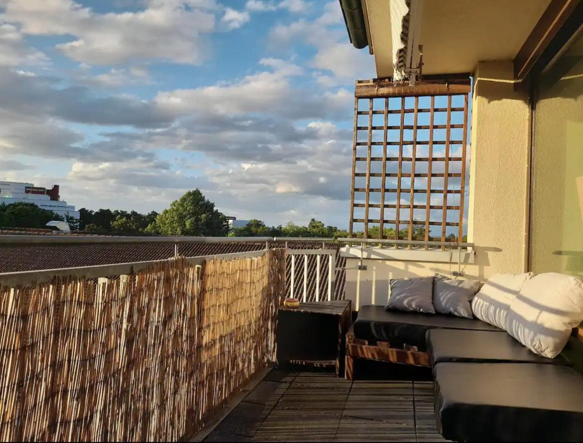 Budget Suite Mit Balkon - Privatzimmer In Wohnung - Netflix & Minibar Inklusive Koblenz  Ngoại thất bức ảnh